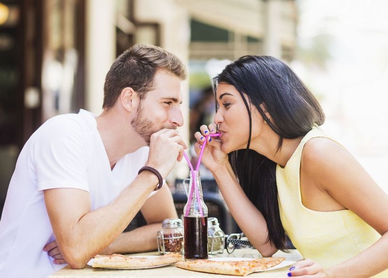 Conektik: A Modern Viewpoint on Online Web Dating